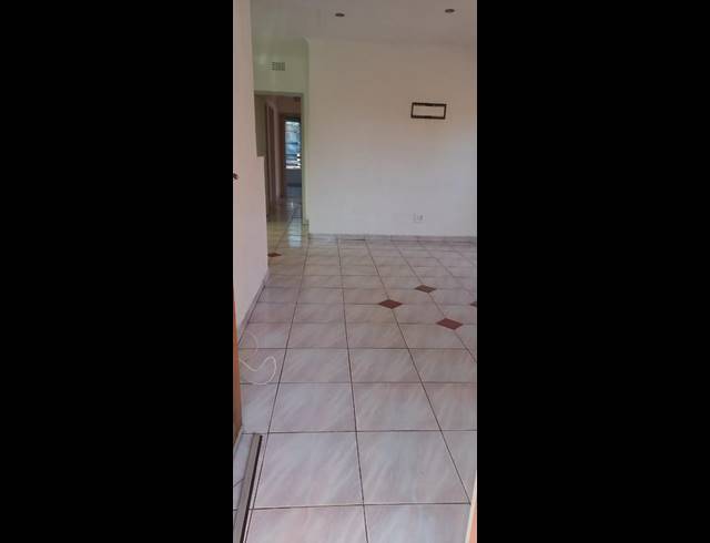 3 BEDROOM HOUSE FOR SALE IN LENASIA EXT 2